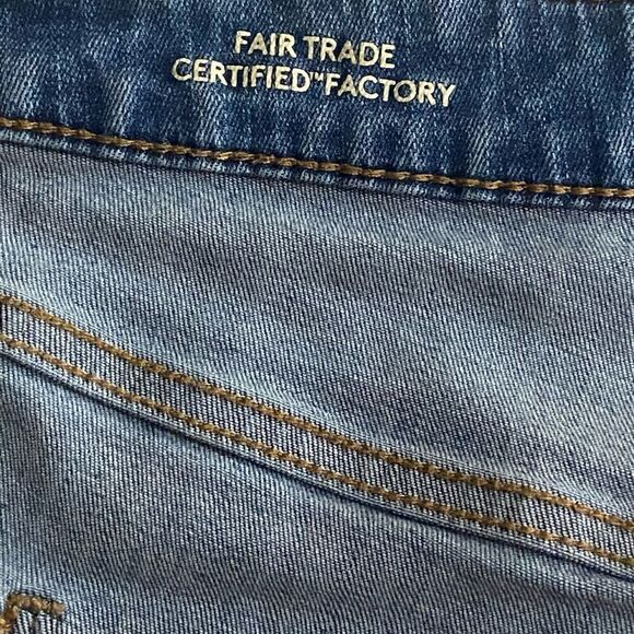 Universal Thread Women’s Distressed Cut Off Denim Shorts Size 00 / 24 📦 - Picture 6 of 7